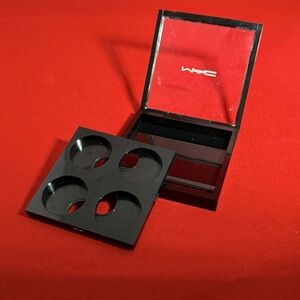 MAC Quad Pro Eyeshadow Palette